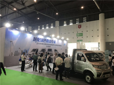 SRM鑫源新能源全系產(chǎn)品閃耀2019第五屆成都國(guó)際新能源汽車(chē)及電動(dòng)車(chē)展覽會(huì)